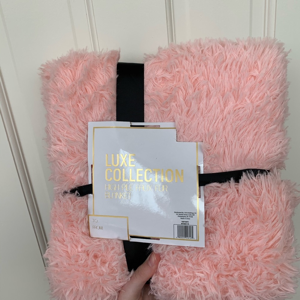 Luxe blanket